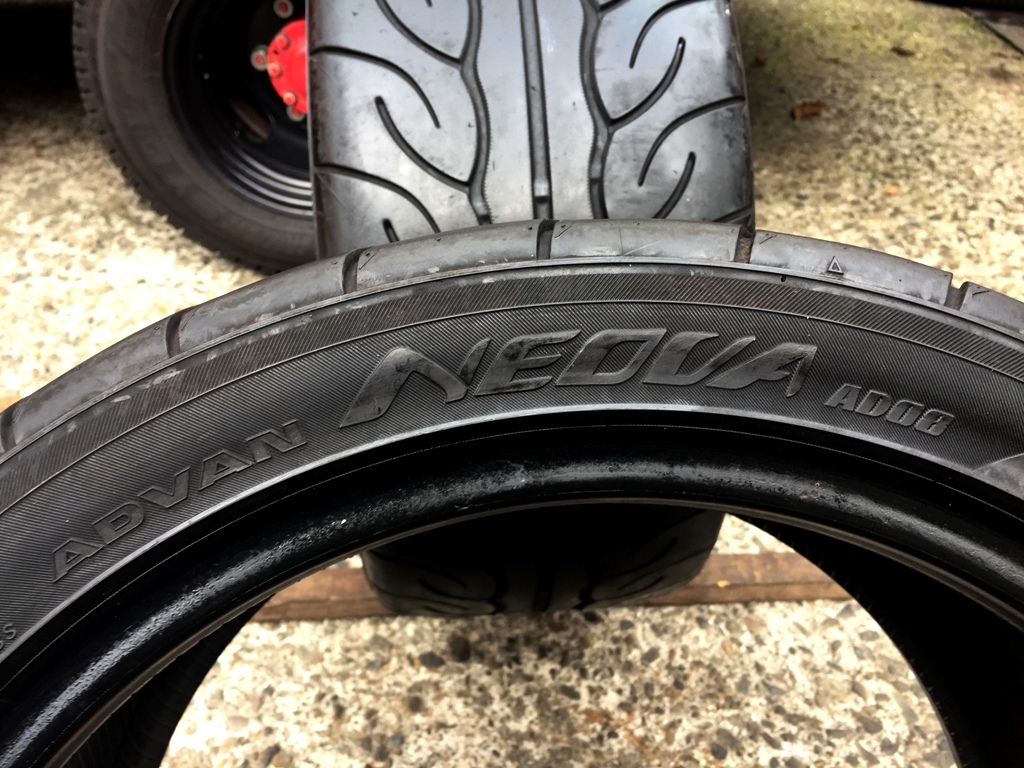 245 / 40R17 2超級流行的ADVAN NEOVER AD 08 <Br> 245/40R17 2本 超人気のアドバン ネオバAD08