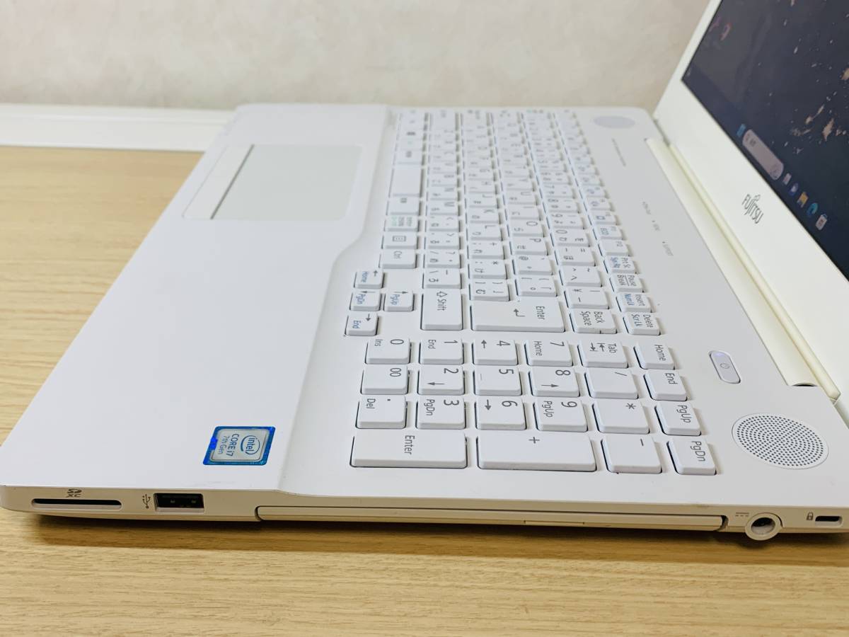 ハイスペック】富士通LIFEBOOK AH50/B3☆Core i7-7700HQ☆メモリ24GB