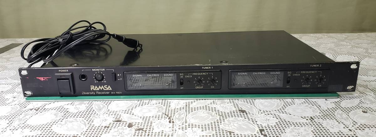 ■WM-ANT-32　WX-R820　ワイヤレスマイク用チューナー　RAMSA　松下　パナソニック　中古 800MHz帯　B,AH,AL帯　音出し確認_画像1