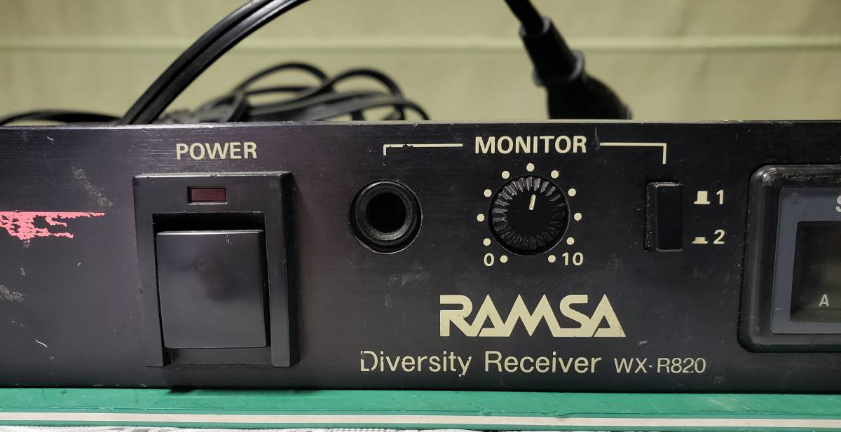 ■WM-ANT-32　WX-R820　ワイヤレスマイク用チューナー　RAMSA　松下　パナソニック　中古 800MHz帯　B,AH,AL帯　音出し確認_画像2