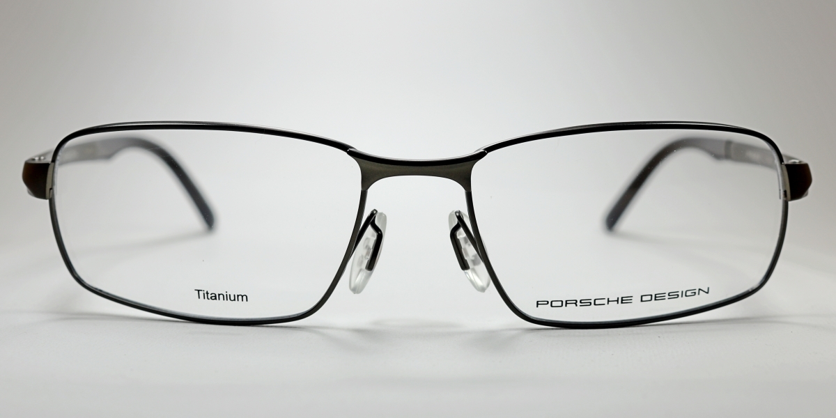 【PORSCHE DESIGNE】 ポルシェデザイン メガネフレーム P8212　 56□17-145　日本製ばね丁番仕様　専用ケースは付きません。_画像1