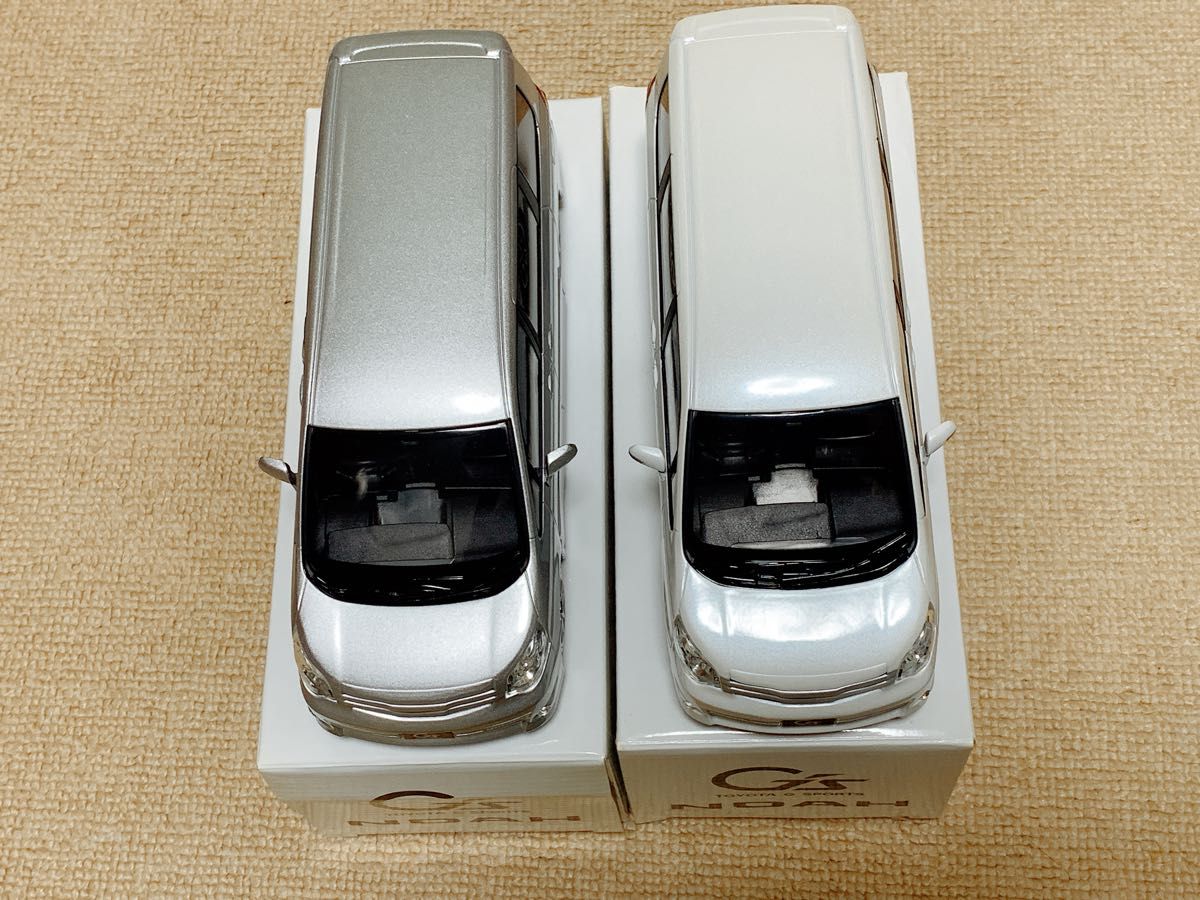 ノア　70系後期　G’s カラーサンプルミニカー　2台セット【バラ売り不可】