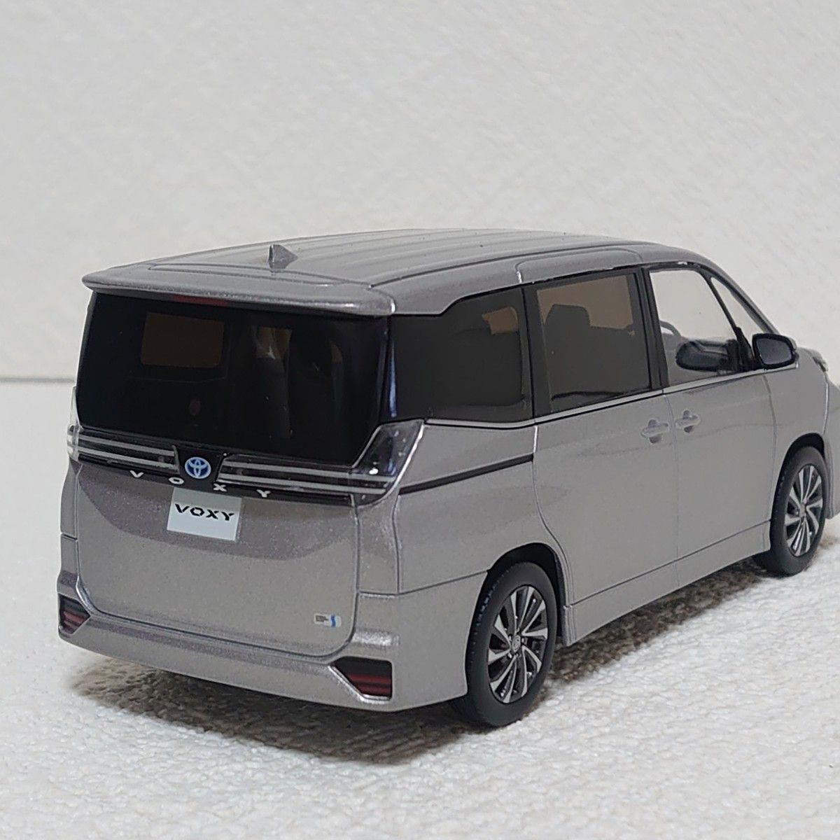 【非売品】TOYOTA VOXY(トヨタ ヴォクシー）GR 1/30スケール