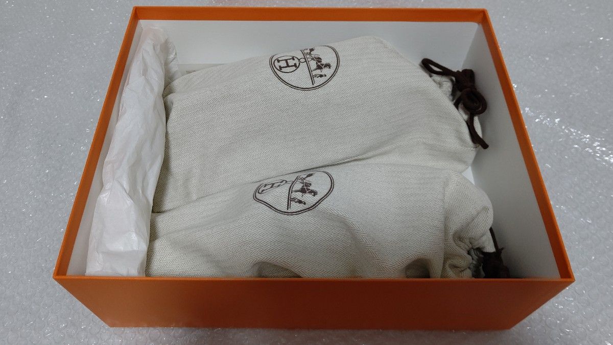 新品 HERMES スニーカー ゲーム 靴 シューズ 高級ブランド 希少 新品 HERMES スニーカー ゲーム 靴 シューズ 高級ブランド 希少