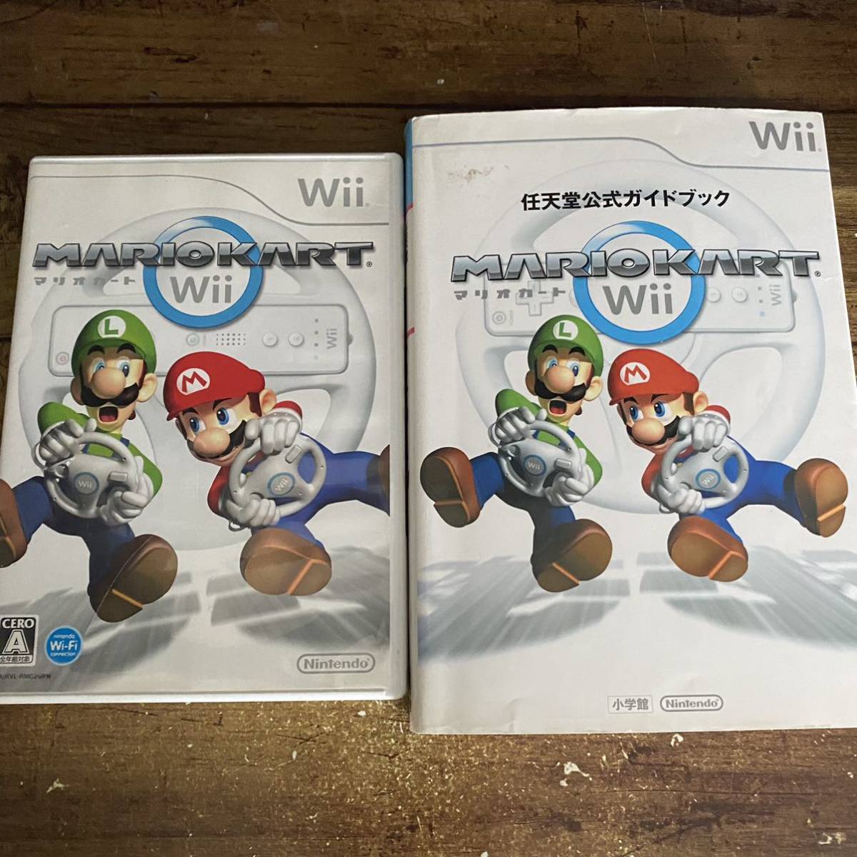 匿名配送　送料無料　マリオカートwii ガイドブック付き　wiiuでも遊べます