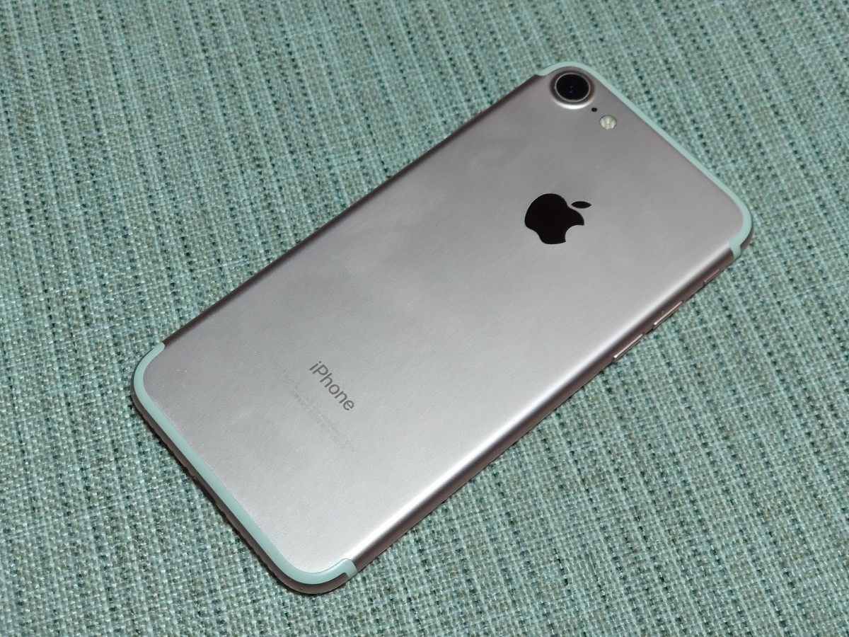 ☆動作確認済み☆SIMロック解除済み☆Apple iPhone 7 128GB ローズ