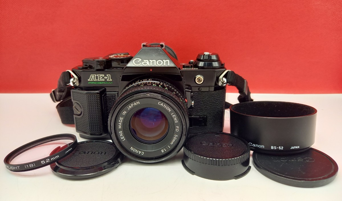 □A Canon AE-1 PROGRAM ボディ 一眼レフ フィルムカメラ ブラック FD