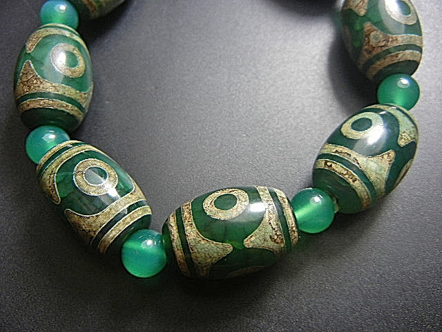 * west warehouse heaven . beads *JFV1789 green sand dragon . three eye heaven . beads 14*22mm super recommendation 
