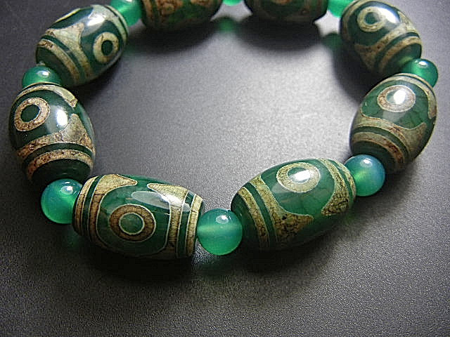 * west warehouse heaven . beads *JFV1789 green sand dragon . three eye heaven . beads 14*22mm super recommendation 