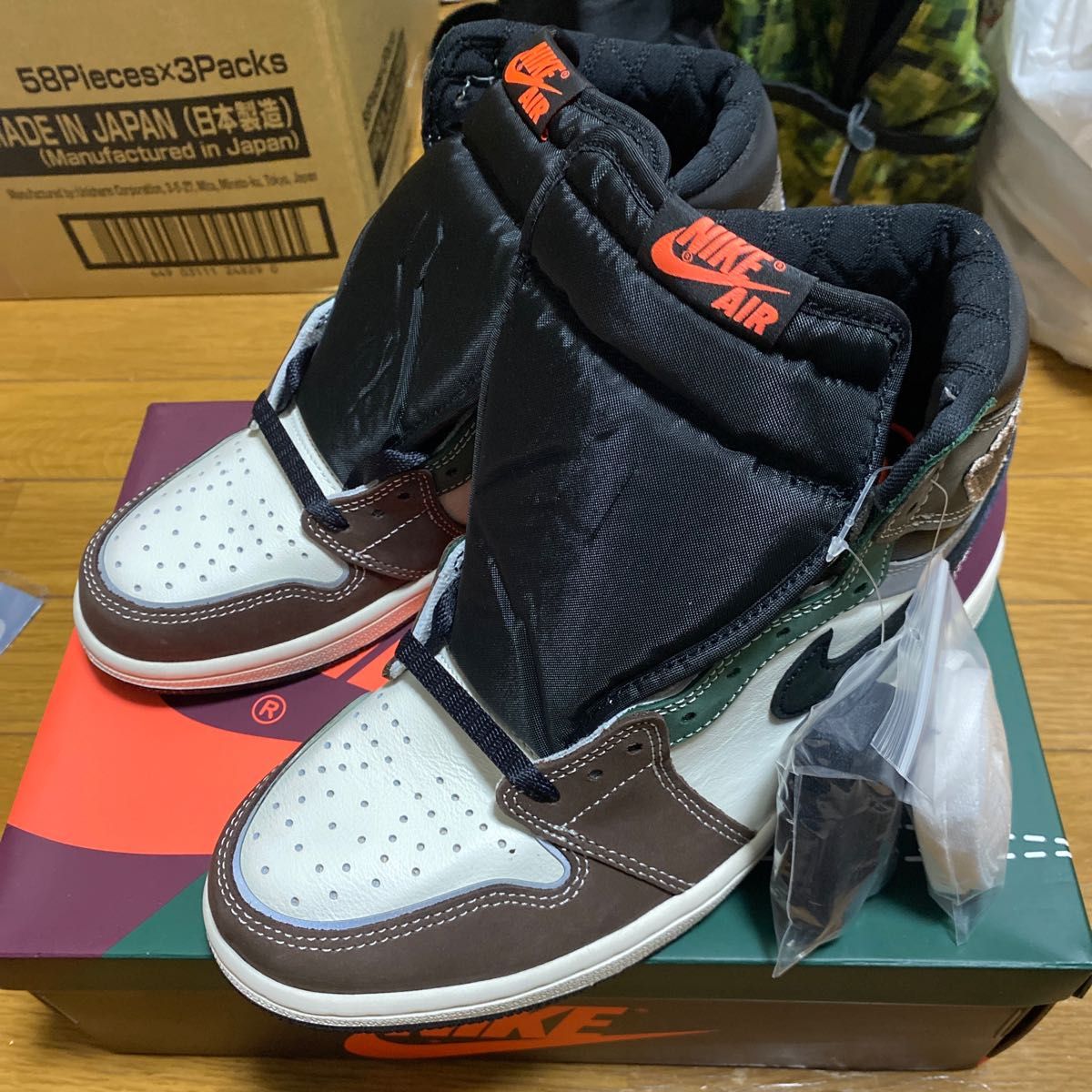 定価以下！Nike Air Jordan 1 High OG "Hand Crafted"