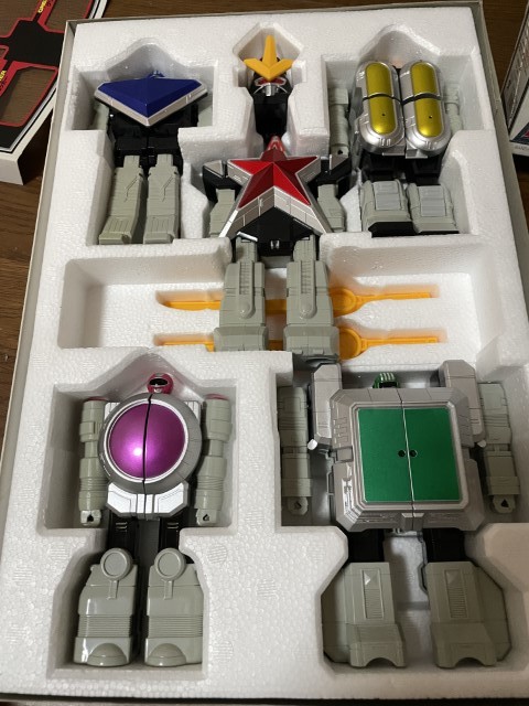 中古品】バンダイ 超力戦隊オーレンジャー 超重合体 DX オーブロッカー