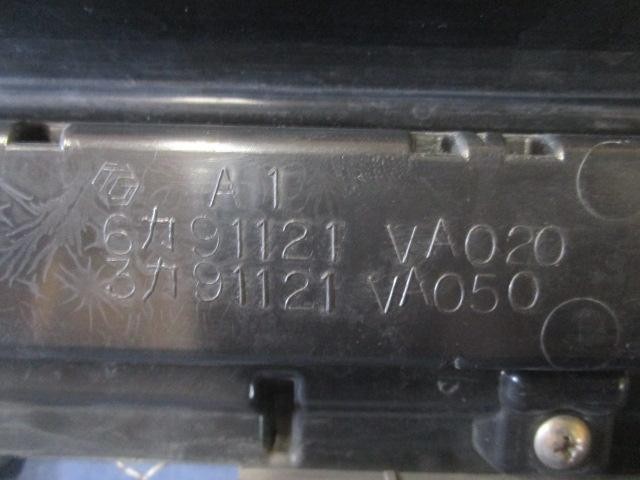 値引きチャンス VM4 レヴォーグ Sスタイル 前期 フロントグリル 91121 VA020 純正 91121 VA050 / 91121-VA051 (G-2765)_画像9