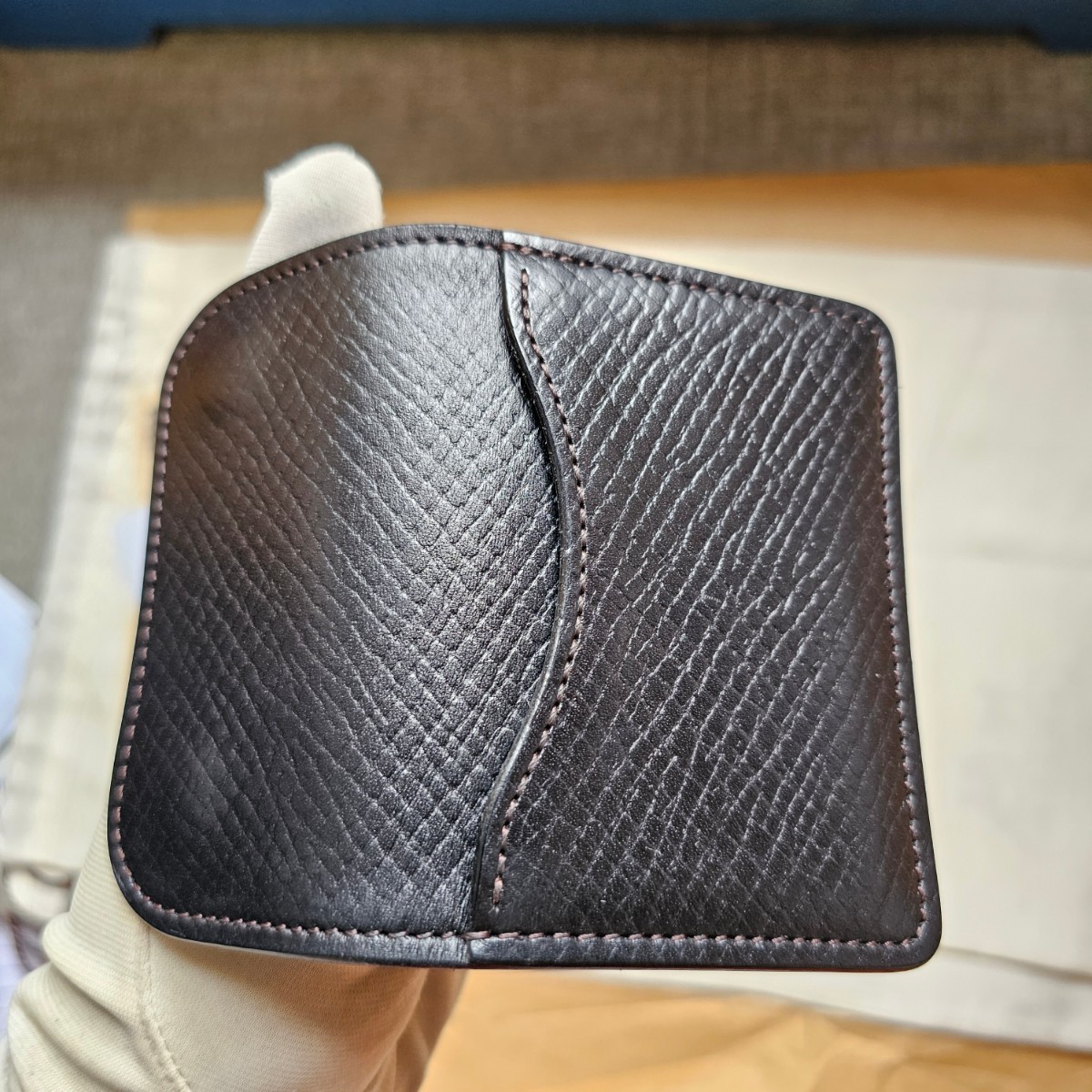 WS 交渉可 タング tongue WILDSWANS サドルプルアップ 型押し サドル