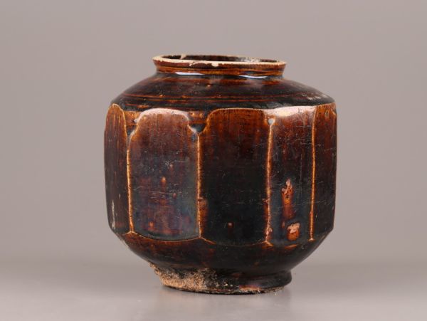 2022年最新海外 古美術 朝鮮古陶磁器 C0886 初だし品 極上品 時代物 壷