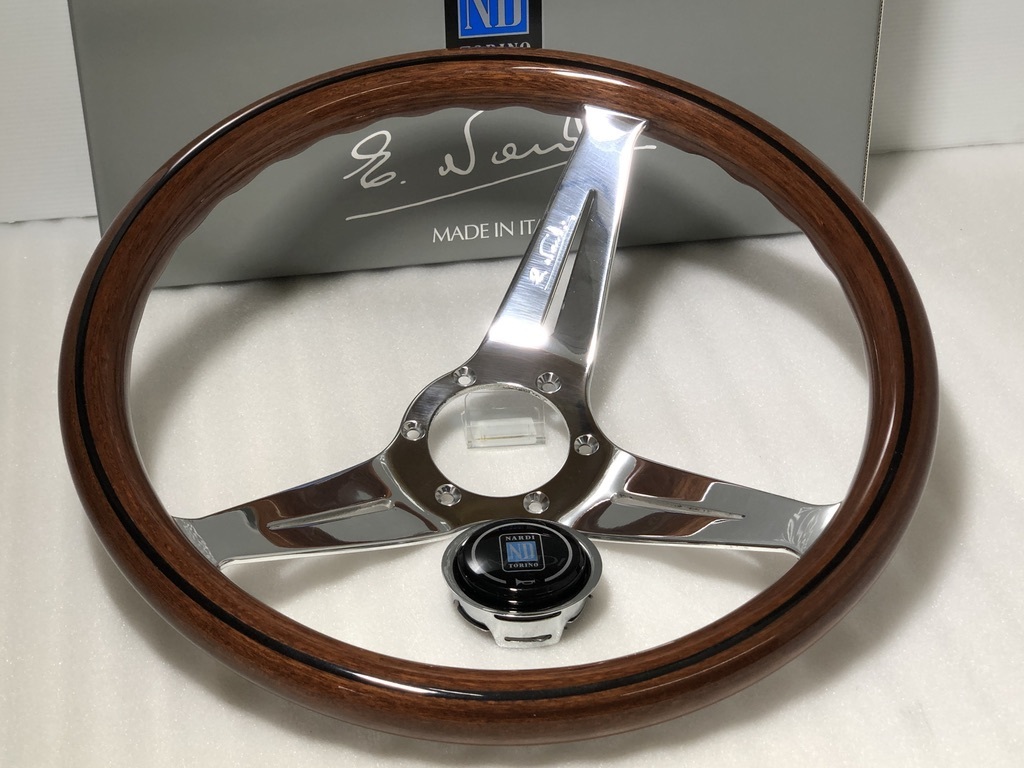 Y uniform carriage Y NARDI Nardi - Classic wood polish deep cone 350mm N770 inspection )35 Φ wood pie "Momo" steering wheel 