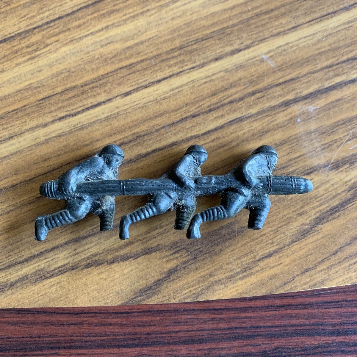 当時もの　戦前 グリコ 肉弾三勇士之像 金属製　昭和レトロ　玩具　グリコのおまけ　食玩