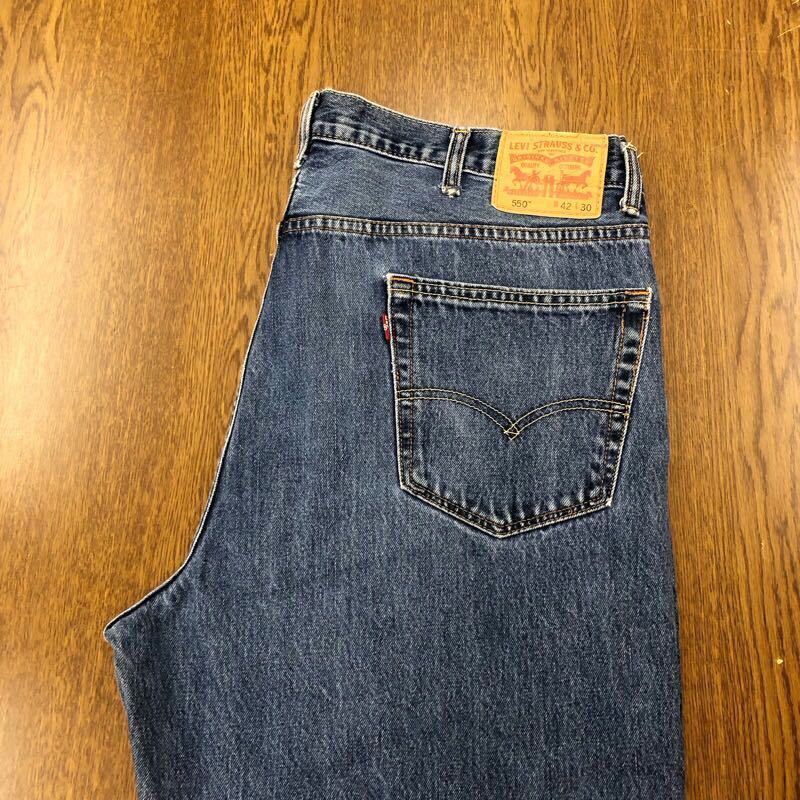 【EG119】Levi's 550 W42 L30 大きいサイズ ビッグサイズ ジーンズ ジーパン デニムパンツ メンズブランド古着 リーバイス550 送料無料_画像1