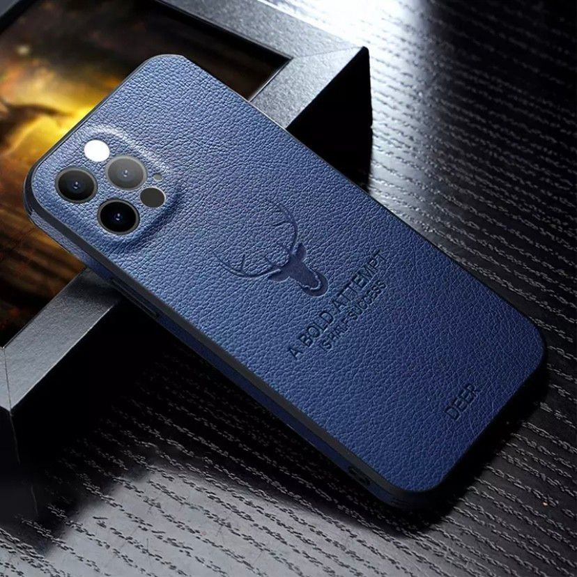 iPhone14Plus スマホケース 鹿 ロゴ ネイビー 紺  iPhone 保護 耐衝撃