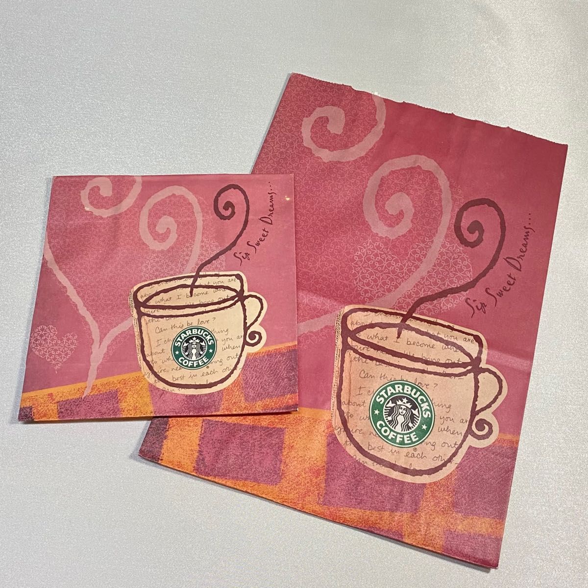 Starbucks  スターバックス　バレンタイン限定デザイン　紙袋　激レア　旧ロゴマーク　コレクション