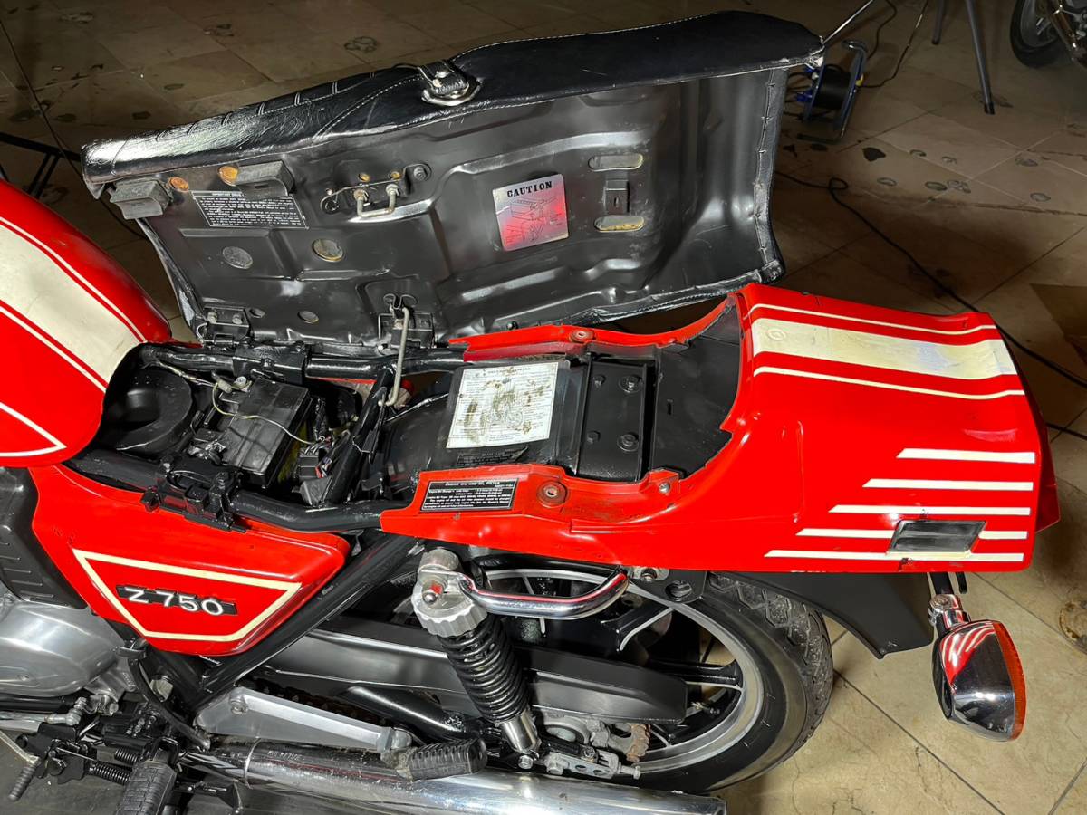 Z750FX-2 KAWASAKI カワサキ エンジン実働 動画あり 旧車絶版車 Z750FX-2 KAWASAKI カワサキ エンジン実働 動画あり 旧車絶版車