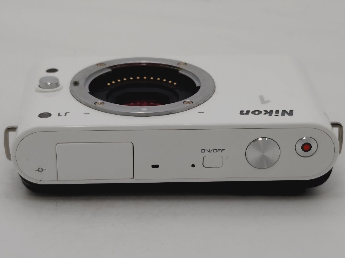 NIKON 1 J1 ニコン ミラーレス デジタル一眼レフ 電池 充電器 説明書 付 ホワイト_画像3