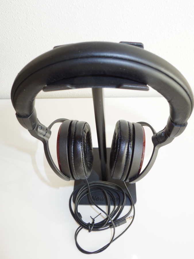 audio-technica Audio Technica便攜式耳機ATH-ESW10 JPN限量生產型號精美商品USED 原文:audio-technica オーディオテクニカ　ポータブルヘッドホンATH-ESW10 JPN　限定生産モデル　美品USED