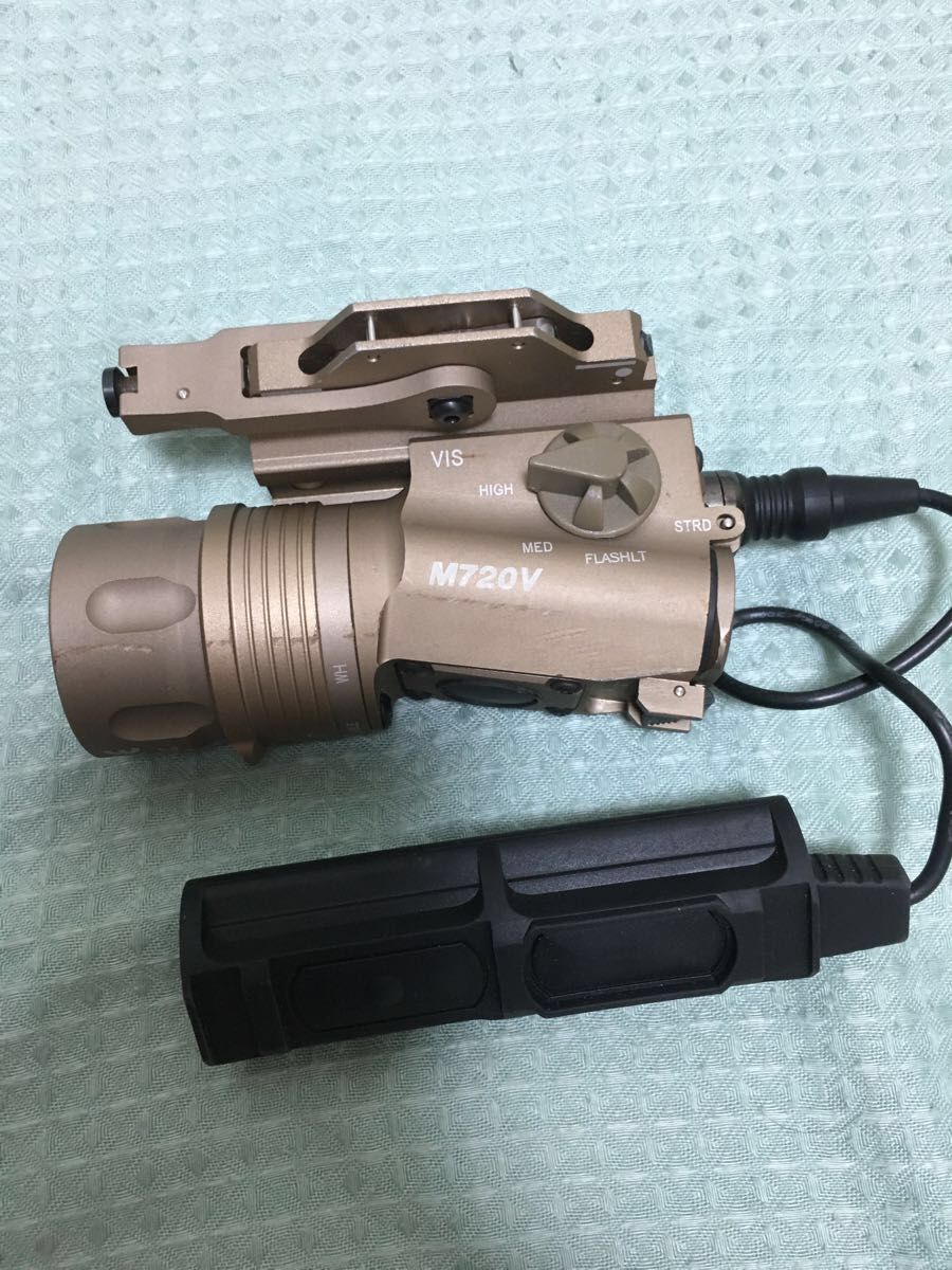 SOTAC GEAR SureFireタイプ M720V RAID タクティカルライト SOTAC GEAR SureFireタイプ M720V RAID タクティカルライト