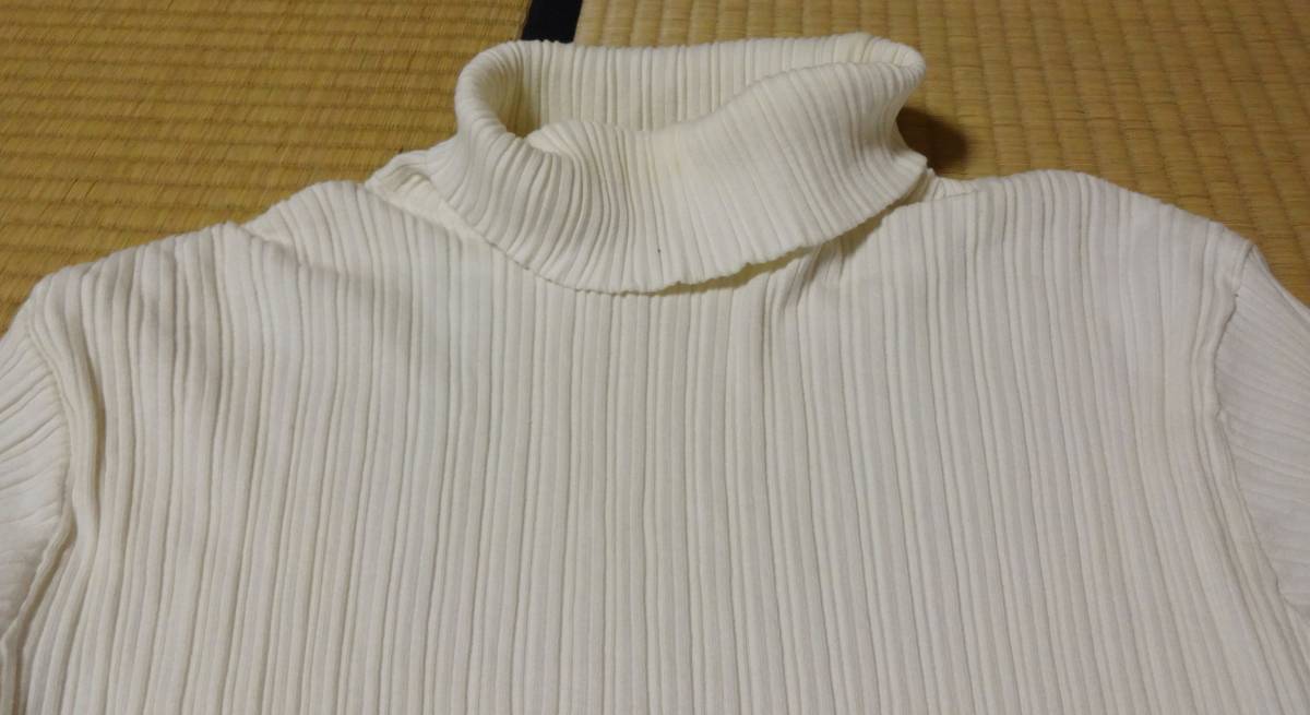 ★BEAMS、白色長袖タートルネックシャツ（リブ編み）、Mサイズ★_画像5