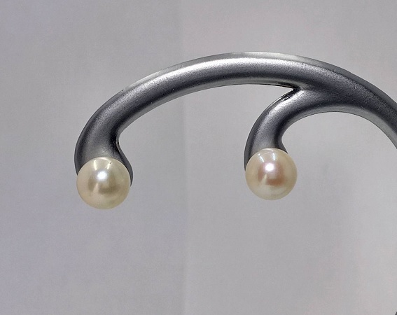 在庫処分】 K14 WG 2.2g アコヤ真珠 8.5×8.5mm ピアス アコヤ真珠