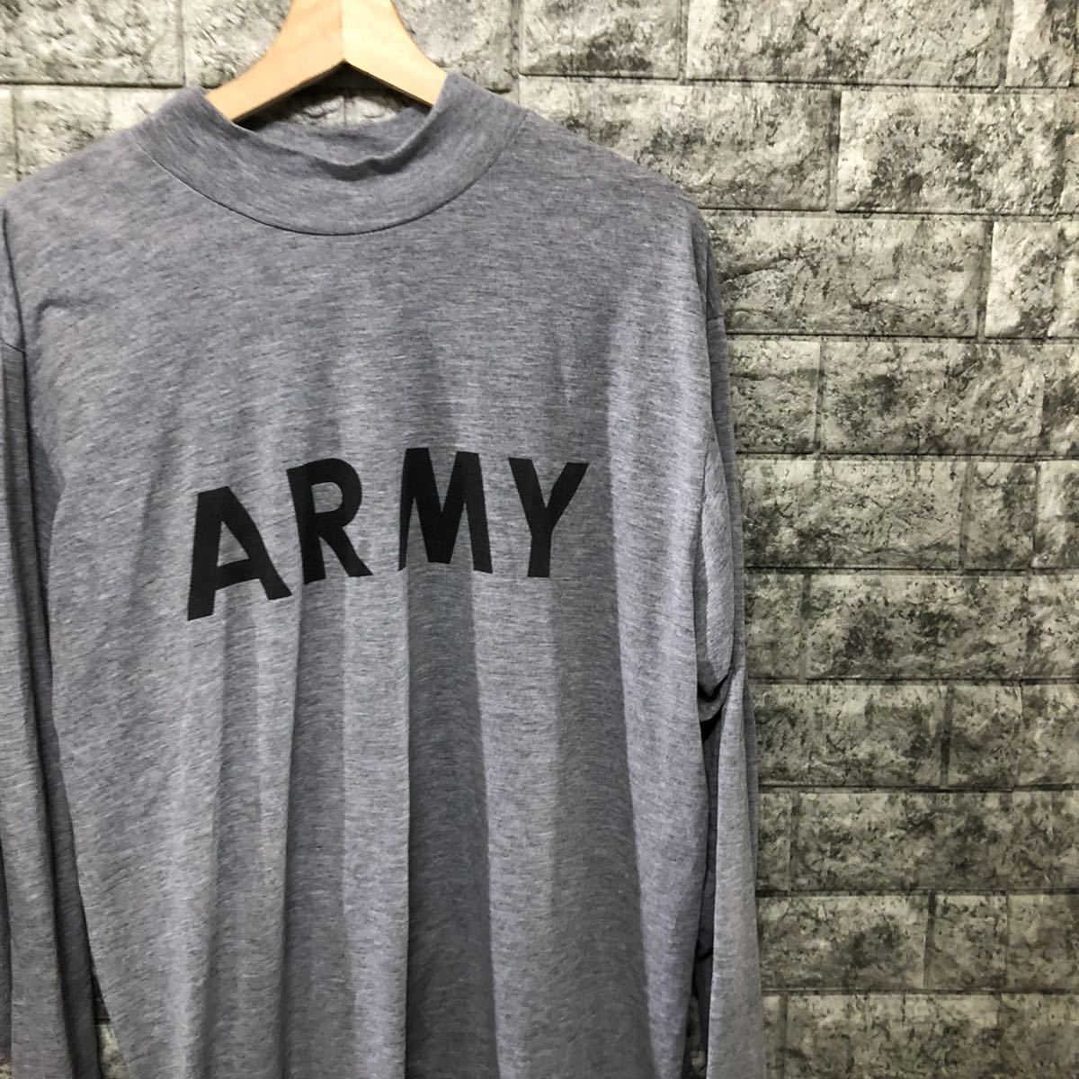 00s 米軍 U.S.ARMY 半袖Tシャツ トレーニングTシャツ トレーニング グレー ビッグロゴ Tee カットソー メンズ Logo Lサイズ ロゴ ロンT_画像2