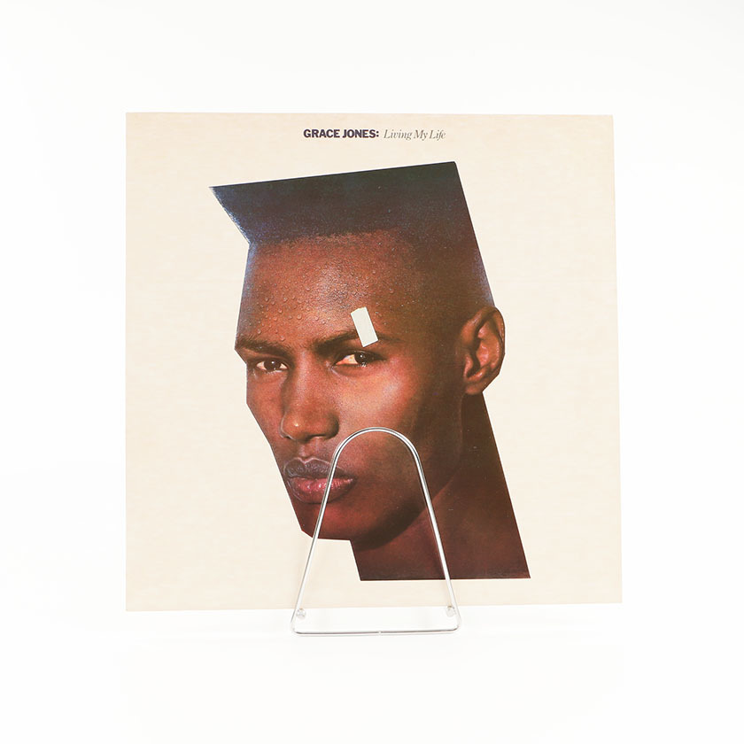 LP GRACE JONES Living My Life 1982年発売 7曲 / 90018-1 帯なし (外袋 内袋交換済み) VHSオーダーポスター付（ジャンク商品）の画像1