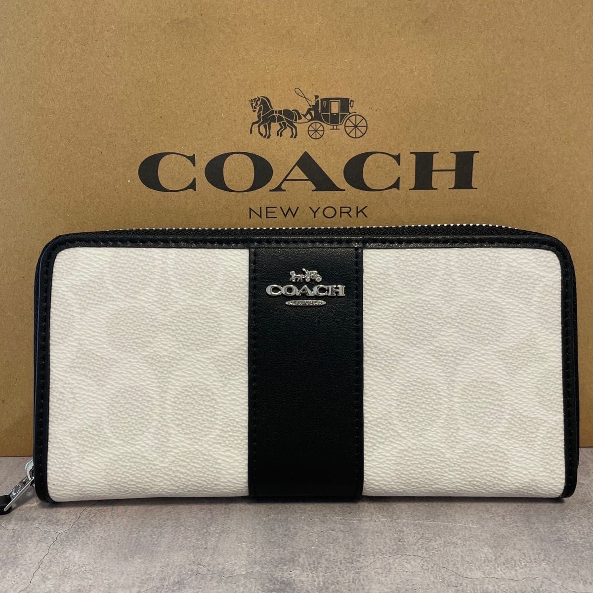 新品) コーチ長財布ブラックホワイト COACH - 小物