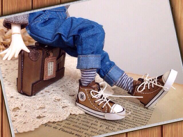 *皮革*復古風格*高幫/運動鞋*靴子鞋LBR / WHT *櫪木皮革* Liberty *裝*手工製作* Blythe / Pureanimo S *    原文:＊革＊ヴィンテージ風＊ハイカット/スニーカー＊ブーツ靴LBR/WHT＊栃木レザー＊リバティ＊outfit＊ハンドメイド＊ブライス/ピュアニーモS＊