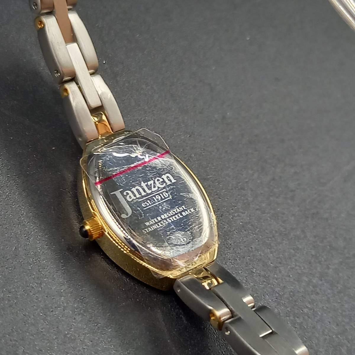 Jantzen ジャンセン est.1910 腕時計 シルバー ゴールド コンビ 動作品 電池交換済 レディース 【1445-2】_画像4