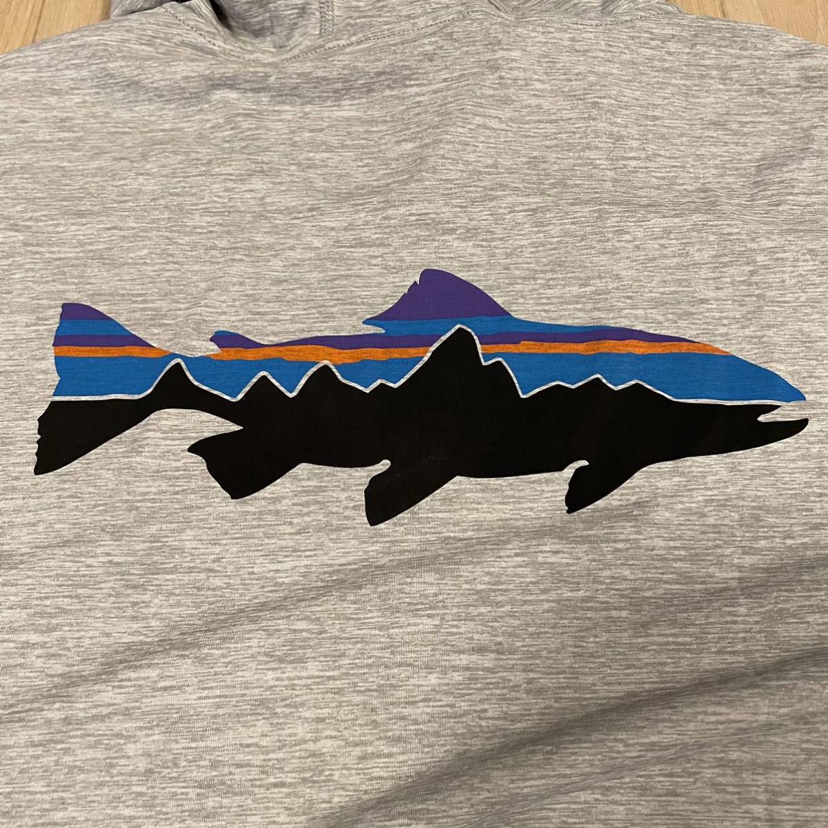 パタゴニア Patagonia トロピックコンフォートフーディ キャプ パタゴニア Patagonia トロピックコンフォートフーディ キャプ