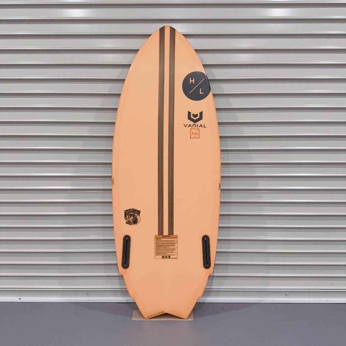 【美品】HYPERLITE ACCELERATOR ウェイク サーフィン サーフ 4.4 132.1cm ハイパーライト アクセレーター WAKE SURF 使用回数少の画像2