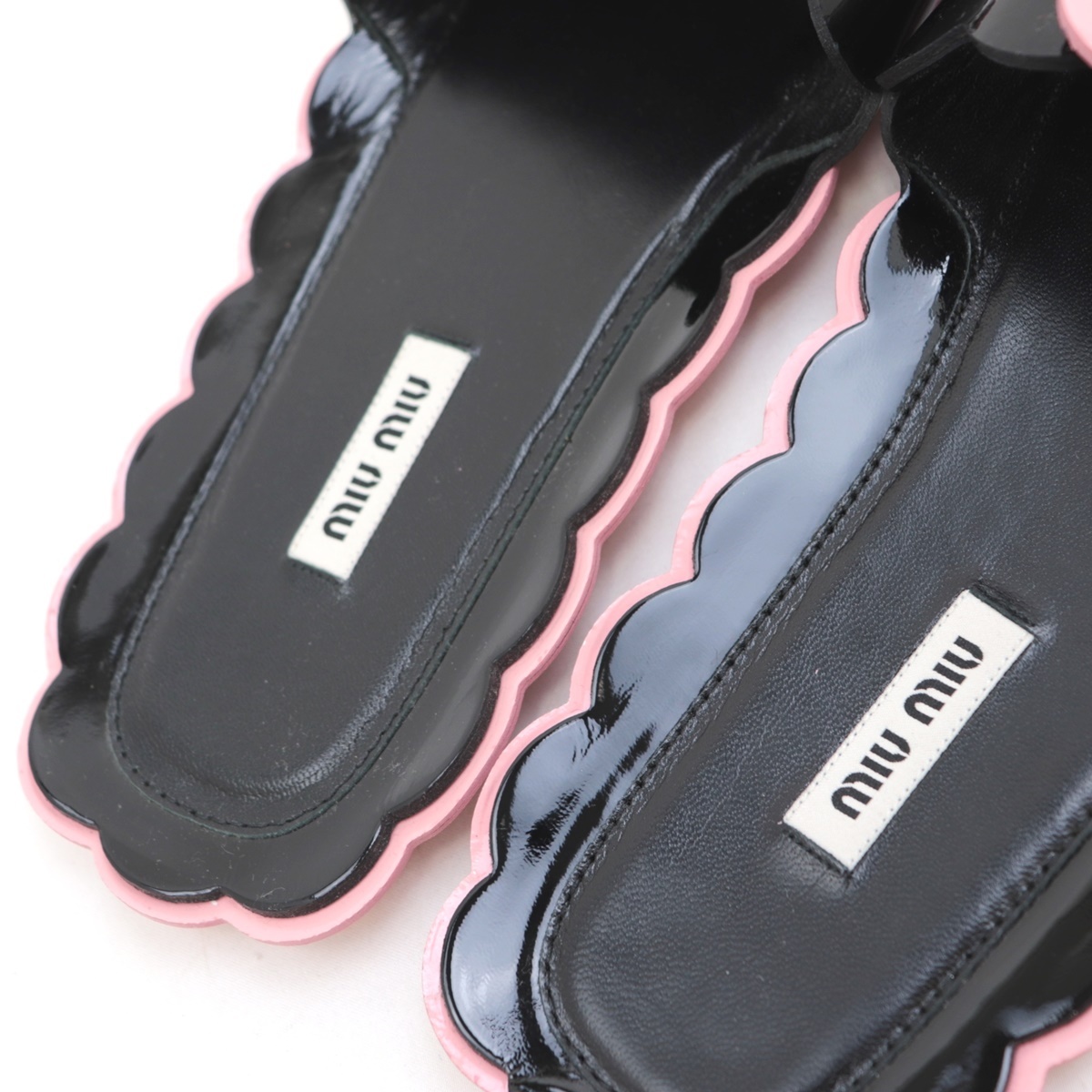  unused MiuMiu 17SS ska LAP enamel shower sandals lady's black pink sliding beach 38 miu miu