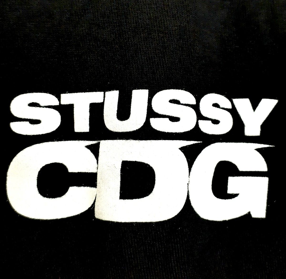 希少限定★40周年限定コラボ★STUSSY×CDG ステューシー×CDG サーフマン バックロゴ Tシャツ XL 入手困難