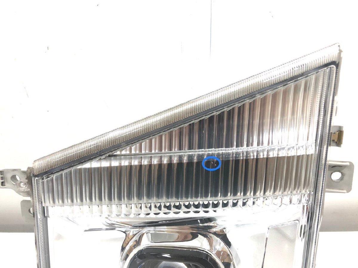 いすゞ エルフ 85系 後期 純正 ヘッドランプ 左 LED KOITO100-2199E 刻印マ（63A-20ｍ）_画像2