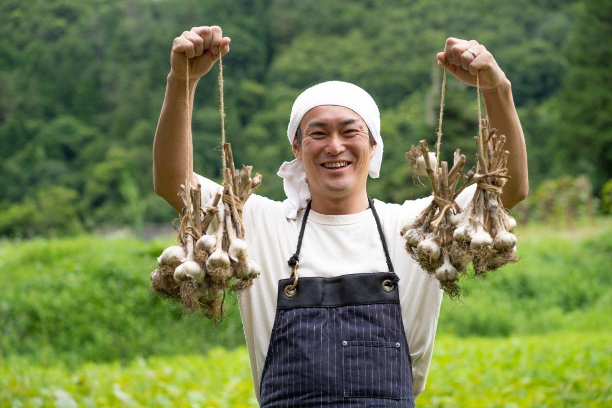 OPEN記念セール　黒にんにく 3kg  熟成 無農薬 食品衛生責任者許可あり　送料無料　黒ニンニク