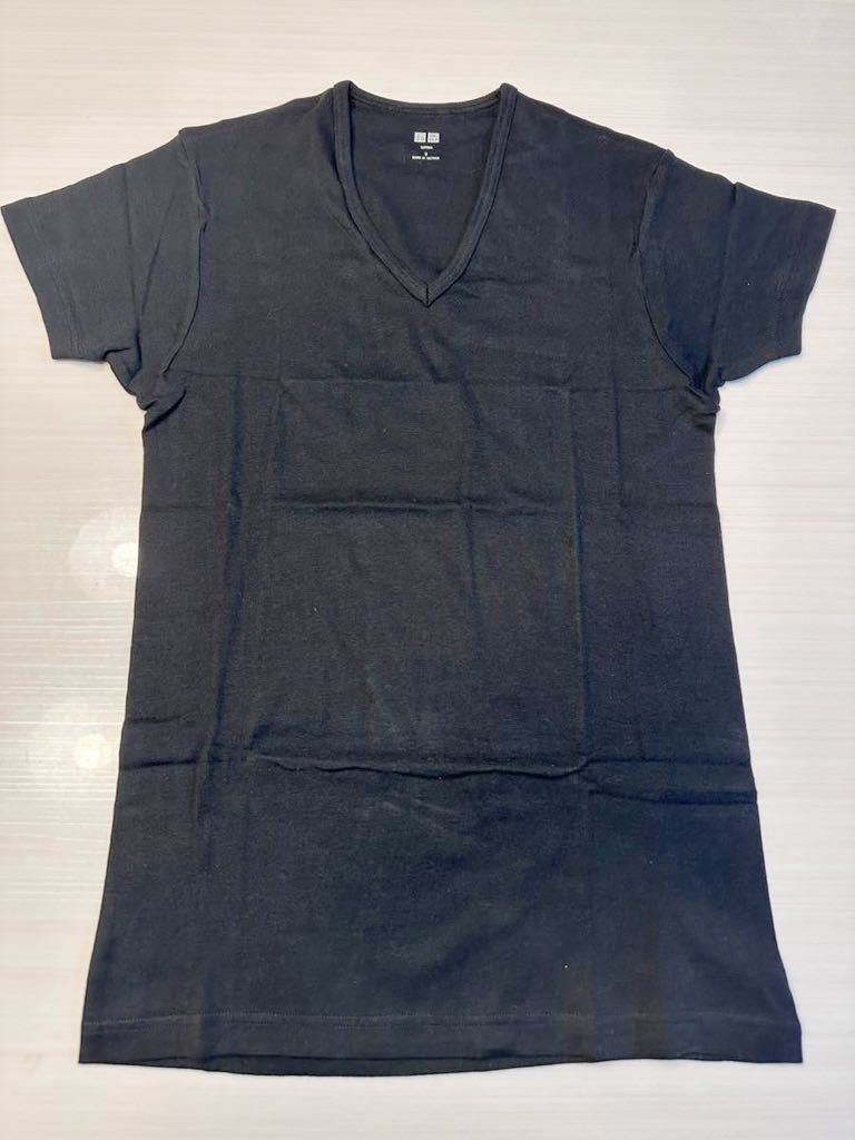 (送料無料)新品未使用品 UNIQLOユニクロ メンズTシャツ ブラック無地 ☆サイズ S 胸囲80〜88㎝☆素材 綿100%