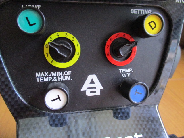 Yahoo!オークション - 激レア AUTOart F1 ステアリング型 置時計 Yahoo!オークション - 激レア AUTOart F1 ステアリング型 置時計