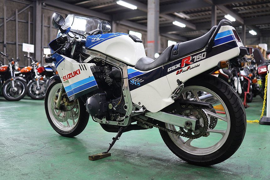 極上/オリジナル車/GSX-R750/オリジナルペイント/実走行1万Km台/エンジン載せ替え無し/類別区分番号枠内/クーリーカラー/絶好調/USヨシムラ_エンジン絶好調！YouTube動画も公開中です