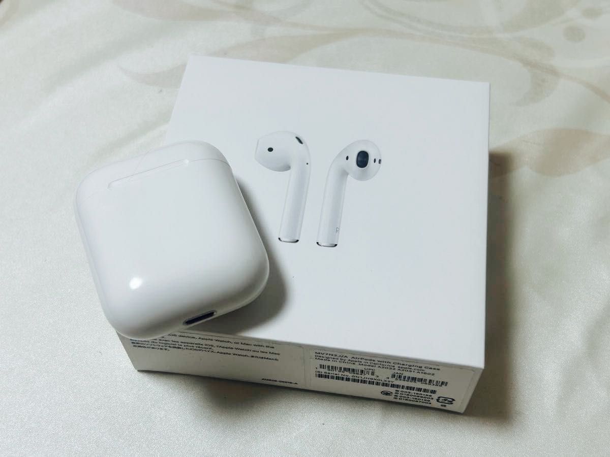 正規品】Apple AirPods 第2世代 本体 両耳 中古 箱・付属品有 未使用