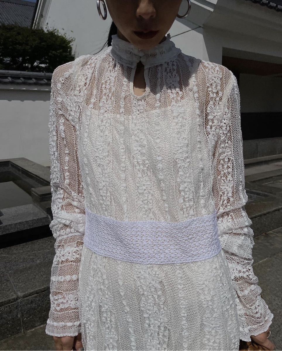 Ameri LIMITED VINTAGE LACE DRESS