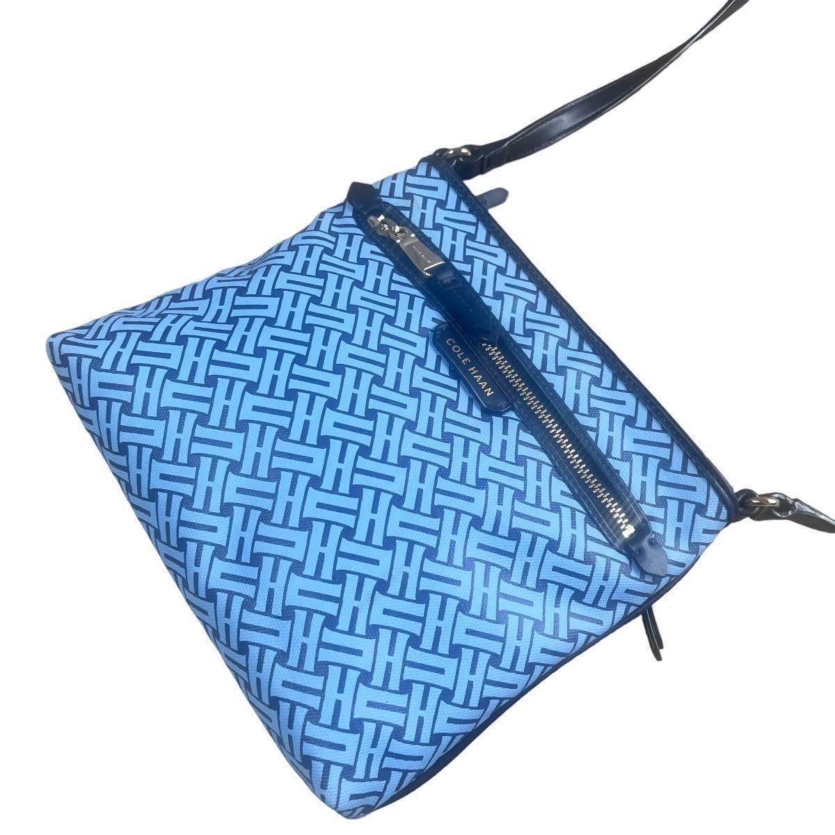 即決 COLE HAAN ショルダーバッグ コールハーン PVC 総柄 ブルー 即決 COLE HAAN ショルダーバッグ コールハーン PVC 総柄 ブルー