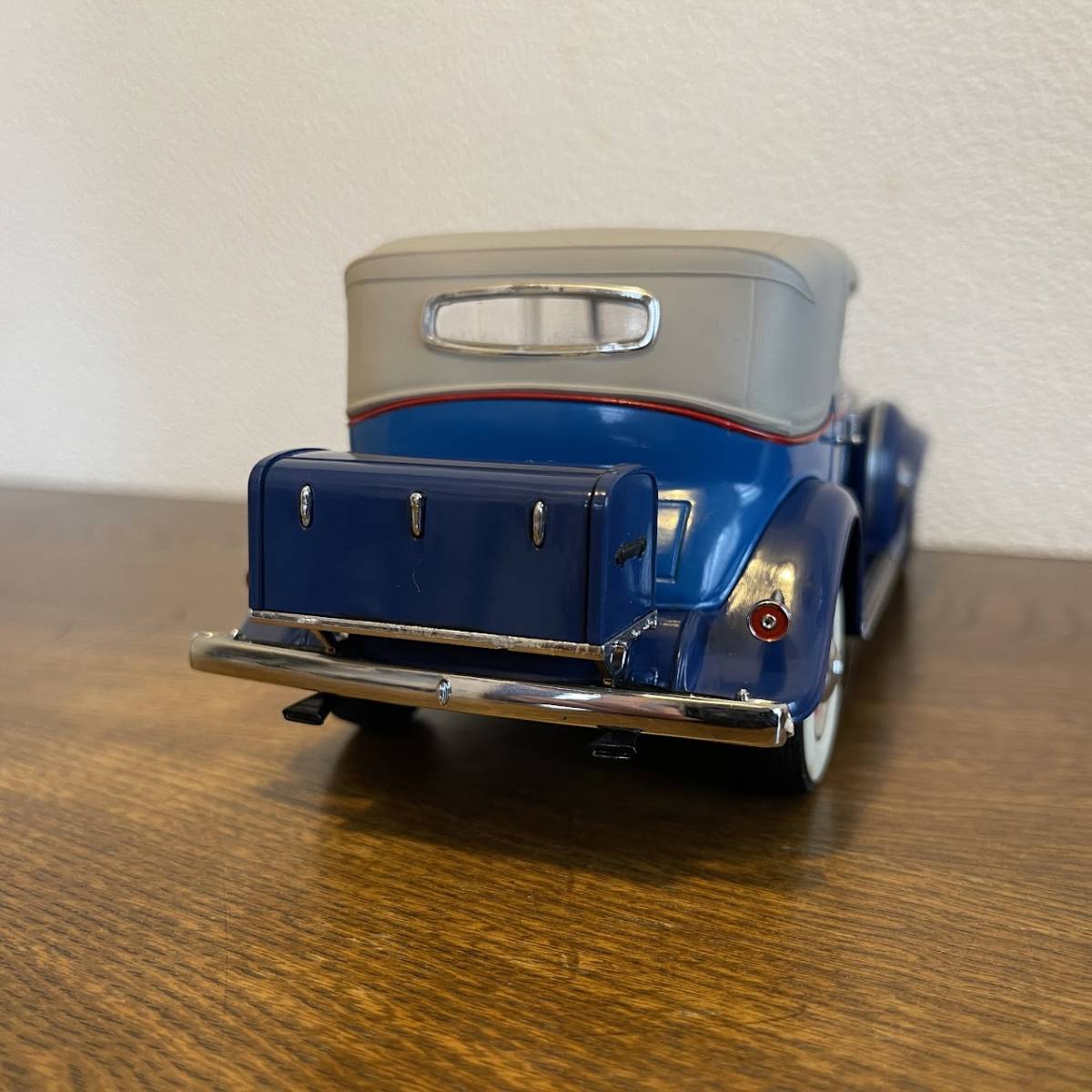 (AD) распроданный Franklin Mint 1/24 1932 Cadillac V-16 голубой Franklin-Mint Precision-Models Franklin Mint б/у Junk