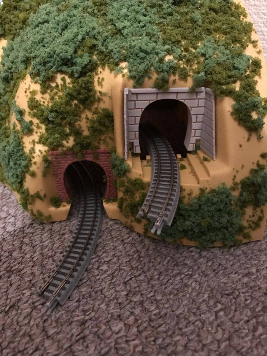 Z gauge . product layout tunnel amateur. making .. present condition goods 