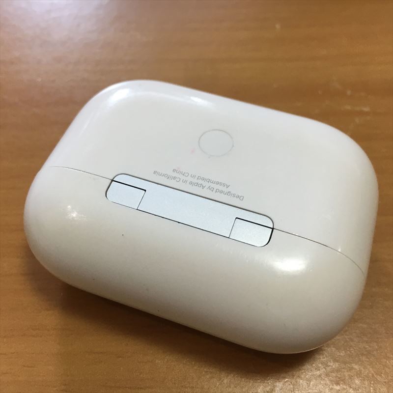 傷有特価品-2 Apple純正 AirPods Pro 第1世代 ワイヤレス充電ケース