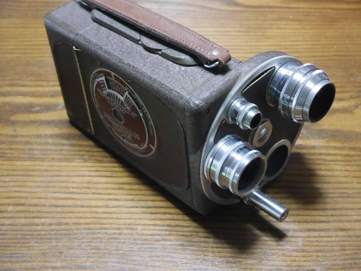 BELL & HOWELL FILMO AUTO MASTER 16mm Movie camera SUPER COMAT 0.7INCH F2.5 & SUPER COMAT 1INCH F1.9